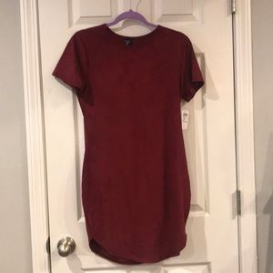Red short-sleeved Dress